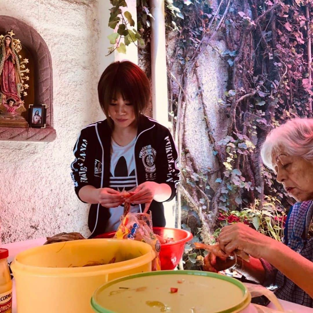 下田美馬さんのインスタグラム写真 - (下田美馬Instagram)「Bien venida en la casa de mis familias  #voladorjr #TaeHonma  #Mexico」4月22日 1時19分 - mima_tia_shimoda