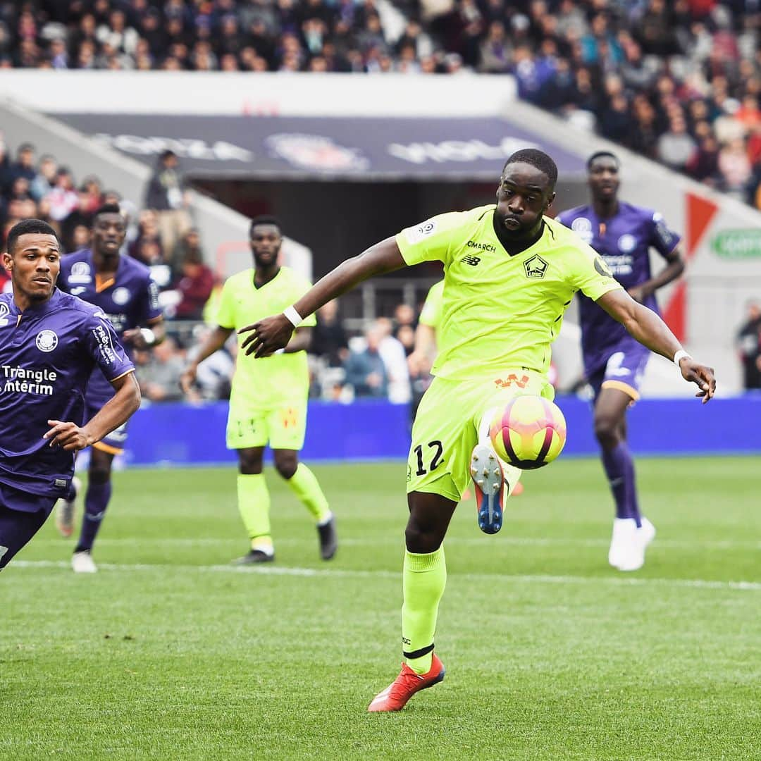 リーグ・アンさんのインスタグラム写真 - (リーグ・アンInstagram)「Le @losclive tenu en échec face au @toulousefc ! 🙅 . @toulousefc 🆚 @losclive (0-0) . #Toulouse #TFC #LOSC #Lille #Ligue1Conforama」4月22日 2時15分 - ligue1ubereats