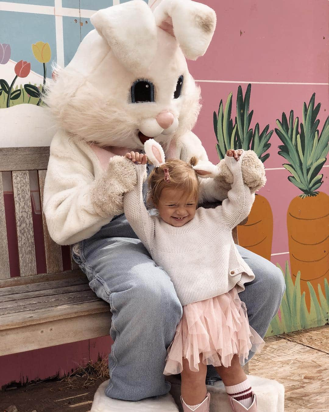 ストーミ・ヘンレイさんのインスタグラム写真 - (ストーミ・ヘンレイInstagram)「Hoppy Easter from my favorite little bunny🐰 this was the best day💕」4月22日 2時56分 - stormibree