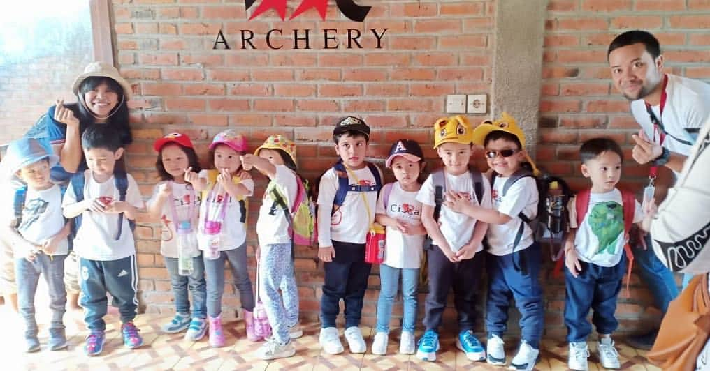 Raffi Ahmadさんのインスタグラム写真 - (Raffi AhmadInstagram)「FieldTrip Krucil Sekolah CIKAL ❤️ Rafathar yang mana hayo ??? hehr」4月22日 13時14分 - raffinagita1717