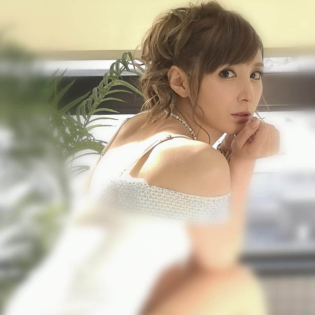 一劍浣春秋さんのインスタグラム写真 - (一劍浣春秋Instagram)「投身泰國浴場！最美女鬼「仲村みう」又去啪啪啪了！  #一劍浣春秋  #仲村みう #仲村美羽」4月22日 13時28分 - chee828