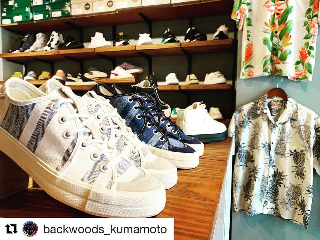 アールエフダブリューさんのインスタグラム写真 - (アールエフダブリューInstagram)「#Repost @backwoods_kumamoto with @get_repost ・・・ 2019/04/22 月曜日﻿ 12:00-20:00﻿ オープンしました。﻿ ﻿ 体験したことの無いゴールデンウィーク10連休目前。﻿ ﻿ 色々な賛否の声を聞きますが、﻿ 昨日お客様から聞いた﻿ 「10連休何をするか？」というアンケートの回答。﻿ ﻿ なんと60%もの回答が﻿ 「家でジッと過ごす」だったそう。﻿ ﻿ 当店のお客様からは県外や海外への﻿ 旅行計画を聞くことが多かったので意外でした。﻿ ﻿ 年代や職種でも差が出るのかもしれません。﻿ ﻿ 僕達サービス業だと"魔の10連勤"なんて事も。﻿ ﻿ 当店も5/1が5周年とは言え、﻿ さほど日常と変わらない空気だと思います。﻿ ﻿ 今週ものんびりと皆様のご来店お待ちしています。﻿ ﻿ ﻿ #rfw #backwoods_kumamoto #shoes #fashion #sneaker #boots #バックウッズ #バックウッズ熊本 #靴 #ファッション #スニーカー #ブーツ #セレクトショップ #九州 #熊本 #福岡 #佐賀 #長崎 #大分 #宮崎 #鹿児島」4月22日 13時59分 - rfwtokyo