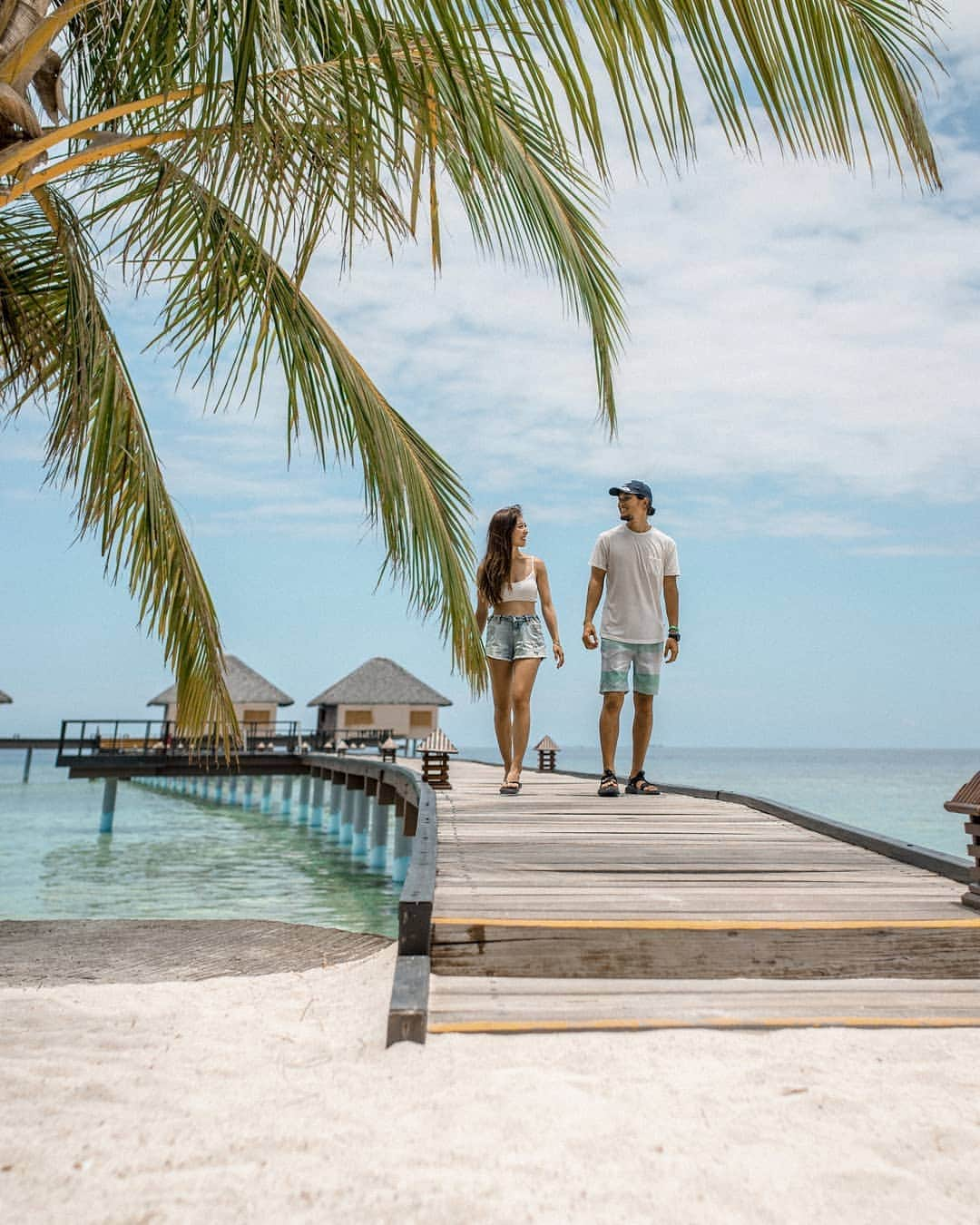 山下歩のインスタグラム：「MSCクルーズ、船からおりてモルディブ🇲🇻の小さな島でお散歩中。  @msccruisesofficial  #MSCExcursions #MSCMagnifica #MSCクルーズ #paidpartnership」