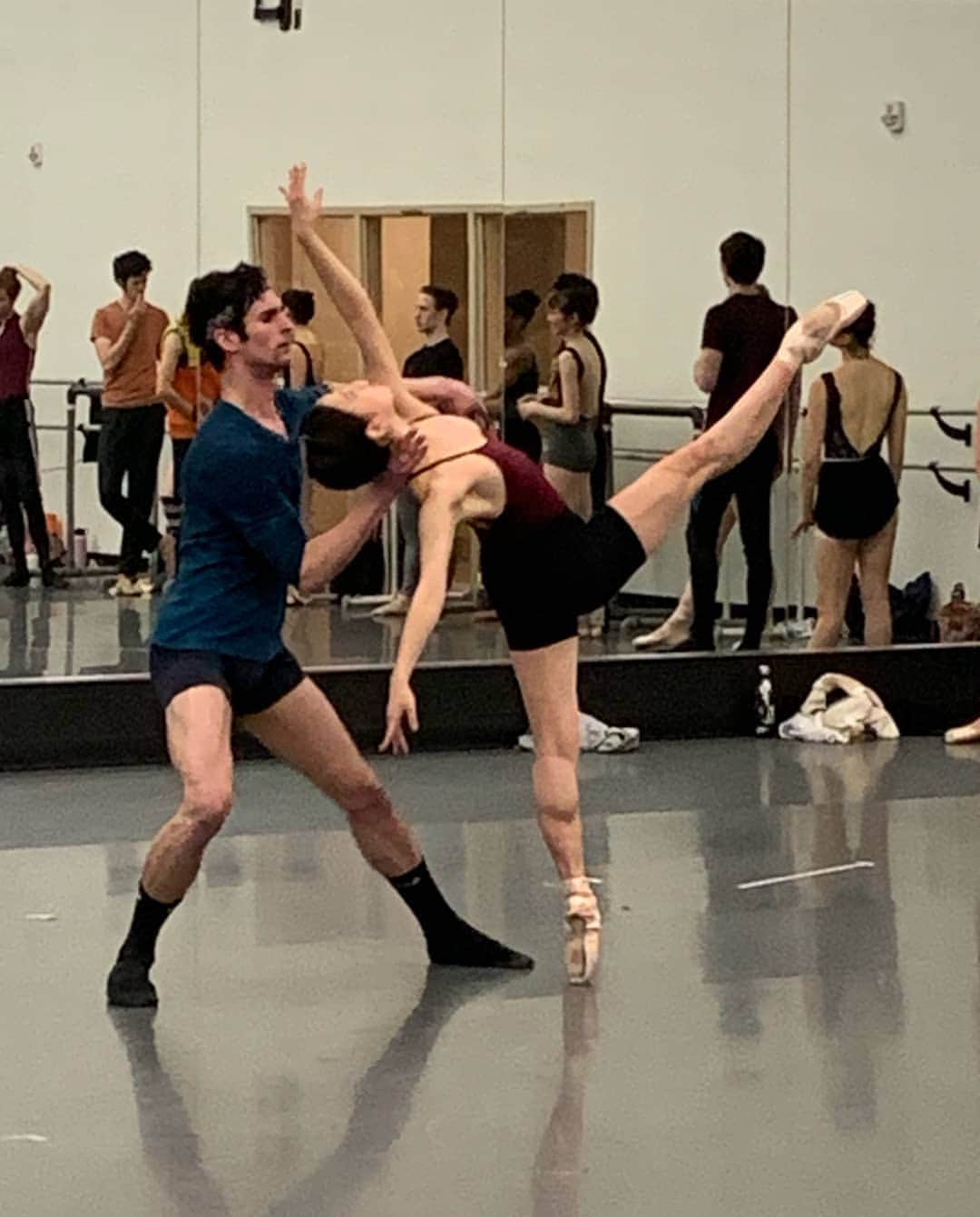 Lily Saito (齊藤莉理)さんのインスタグラム写真 - (Lily Saito (齊藤莉理)Instagram)「Officially one week away from performance time! Come see Ben Folds and NashvilleBallet create some magic on stage! |📸@thelucasport | • • Use code NBDANCER for 15% off your order! Ticket link is in bio 😋 • • • #BenFolds #NashvilleBallet #dance #TPAC #NashvilleSymphony #ballet #nashvillegram #nashville #love #worldwideballet #pointemagazine #dancemagazine #nashvilleballet #instagramfordancers #Nashville #art」4月22日 5時46分 - lilysaito_