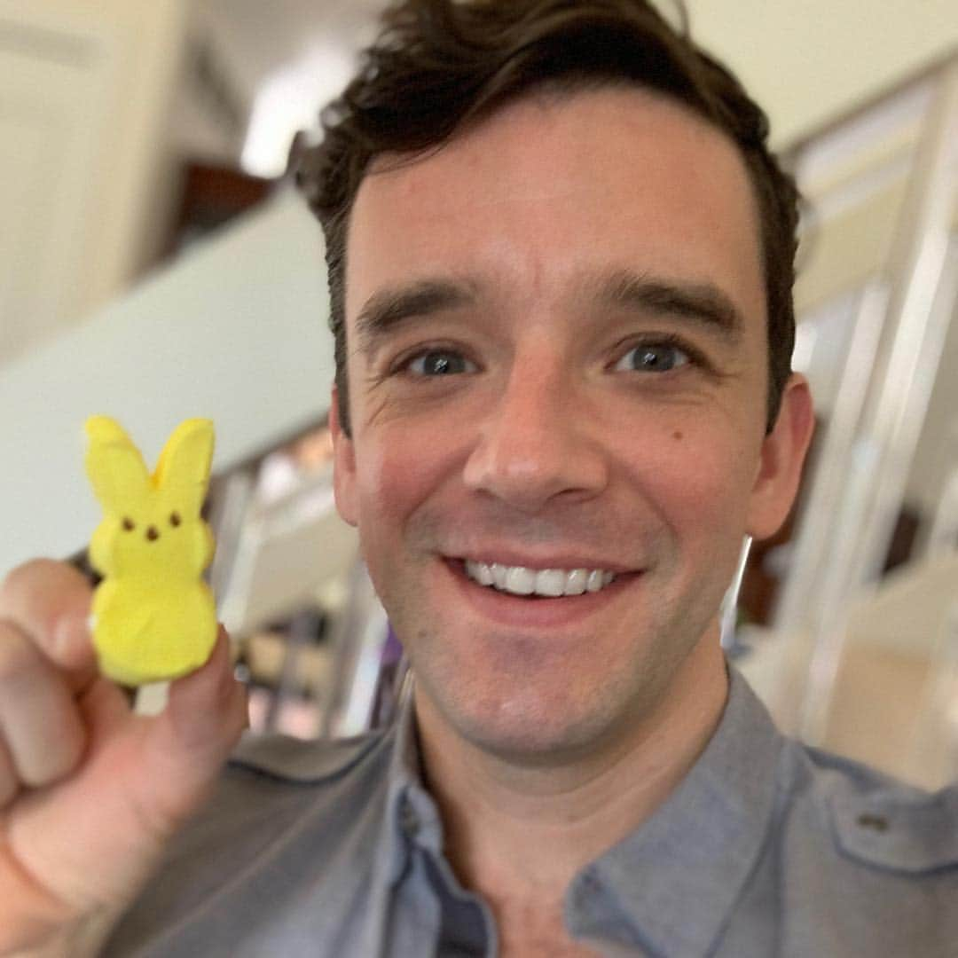 マイケル・ユーリーさんのインスタグラム写真 - (マイケル・ユーリーInstagram)「#peep #easter Happy Easter everyone!」4月22日 8時09分 - michaelurielikesit