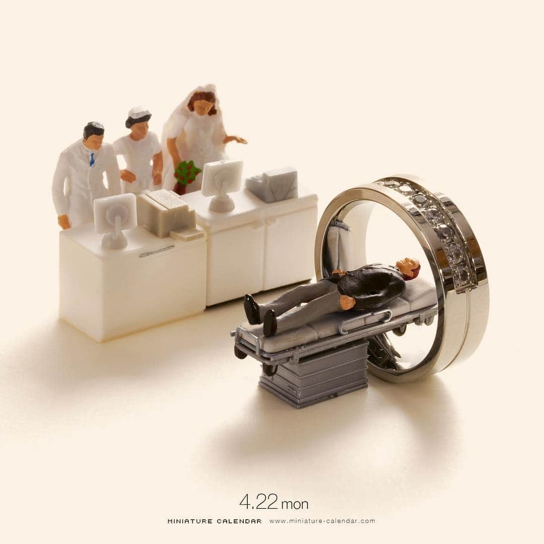 田中達也さんのインスタグラム写真 - (田中達也Instagram)「. 4.22 mon “MRI -Marriage Ring Imaging-” . 結婚診断 . #よい夫婦の日 #結婚指輪 #MRI #健康診断 #WeddingBand #MRI . ─────────────── 《EXHIBITION info》 . 【センス・オブ・スケール展】 Sense of Scale Exhibition 4/13 sat - 6/23 sun  #センスオブスケール展 #横須賀美術館 . ─────────────── 《Next EXHIBITION info》 . 【ミニチュアライフ展 in 岡山】 Miniature Life Exhibition in Okayama 4/24 wed - 5/6 mon ［ギャラリートーク&サイン会］ 4月24日 1回目 10:00〜、2回目14:00〜 4月29日 1回目 13:00〜、2回目16:00〜 . 【ミニチュアライフ展 in 静岡】 Miniature Life Exhibition in Shizuoka 4/27 sat - 5/12 sun . #MiniatureLife展 #ミニチュアライフ展 Please look at the Instagram story’s highlight for more information. .」4月22日 8時11分 - tanaka_tatsuya