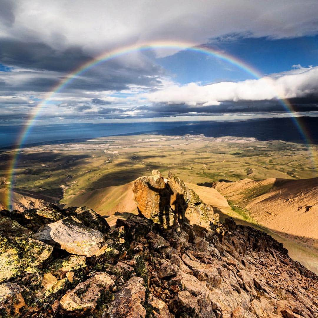 クリス・バーカードさんのインスタグラム写真 - (クリス・バーカードInstagram)「Recognizing the miracle that is this day.」4月22日 8時19分 - chrisburkard