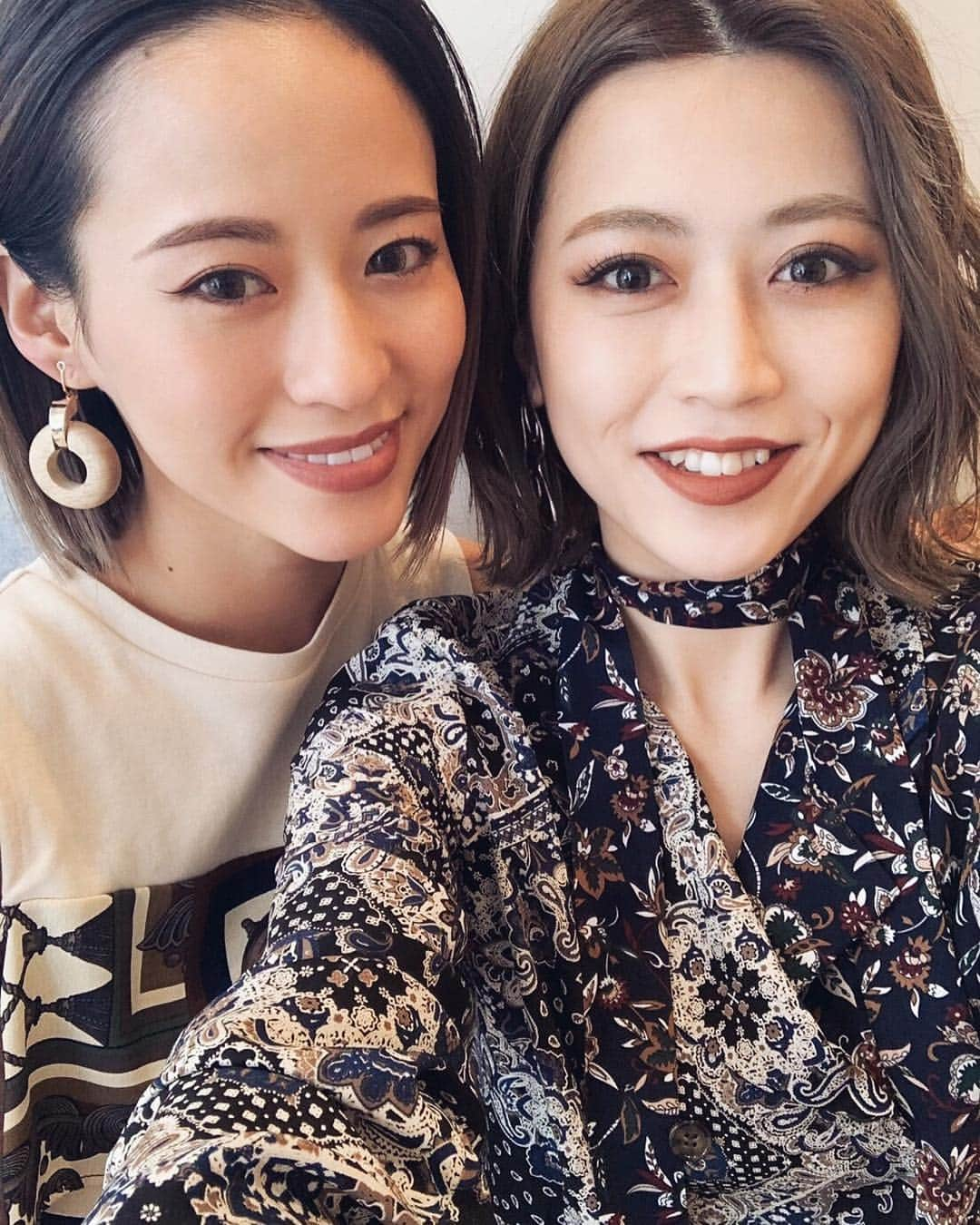 関本香里さんのインスタグラム写真 - (関本香里Instagram)「ㅤㅤㅤ 出張できていた @___tsukasa と🤪📸 今回初めて会ったけど、 なんかそんな感じしないくらい よく喋るし面白いつかさちゃん🤣❤️爆 ㅤㅤㅤ #murua #fashion」4月22日 14時50分 - kaori_sekimoto_