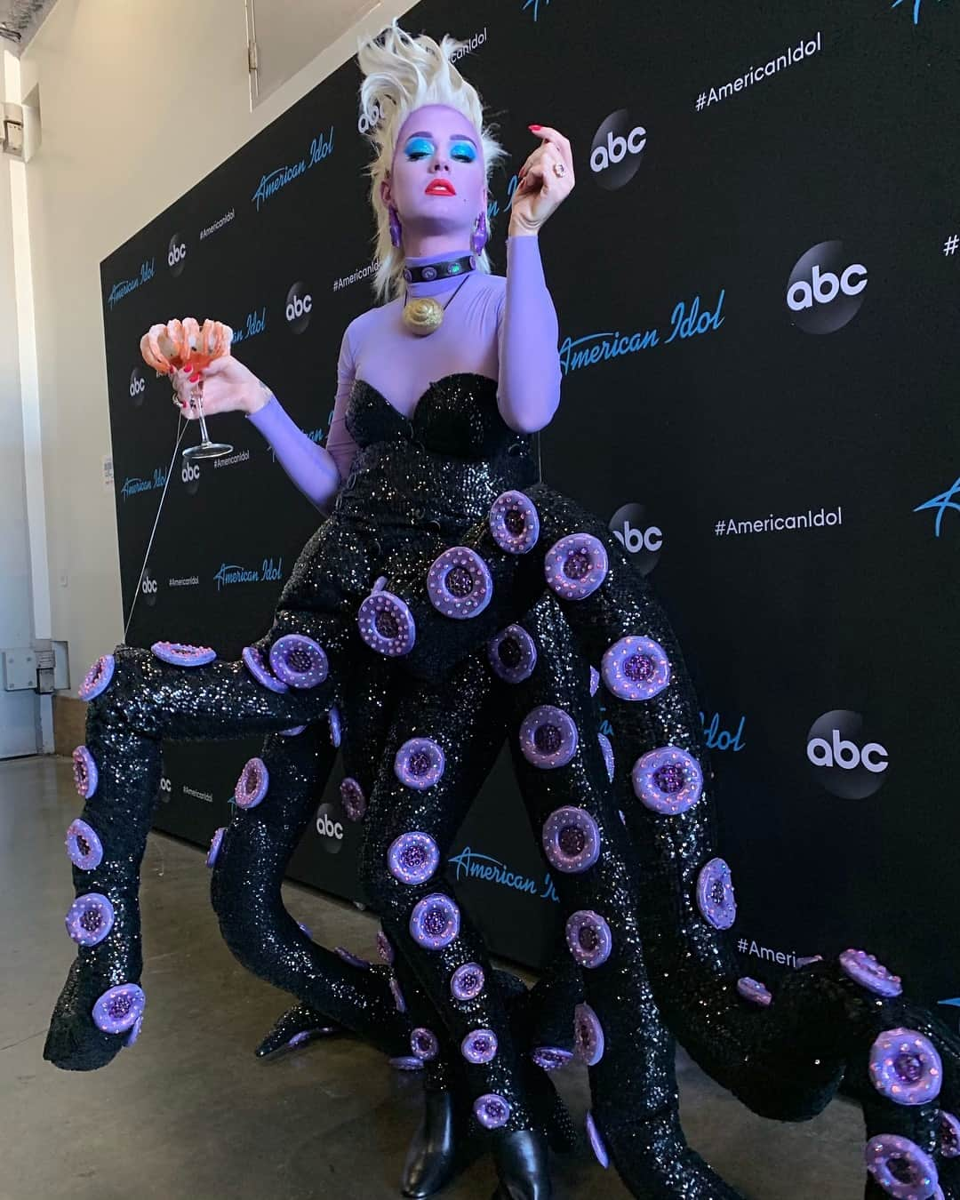 ケイティ・ペリーさんのインスタグラム写真 - (ケイティ・ペリーInstagram)「Tonight there will be some poor unfortunate souls 😈 Tune in to @AmericanIdol now and VOTE!」4月22日 9時31分 - katyperry