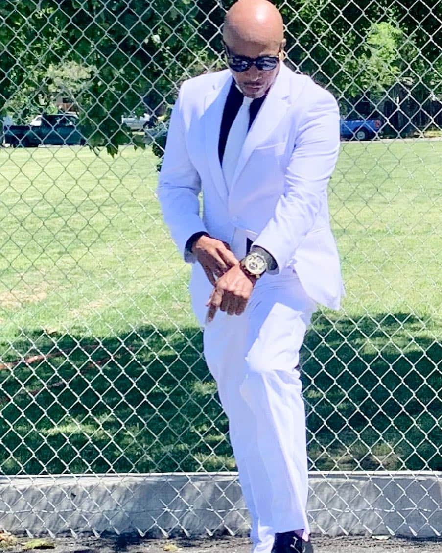 MCハマーのインスタグラム：「‪I thank God on the 3rd Day, after holding captivity captive,my Lord and Savior Jesus The Christ got up. Happy Resurrection Day !!!! 🙏🏿 ‬」