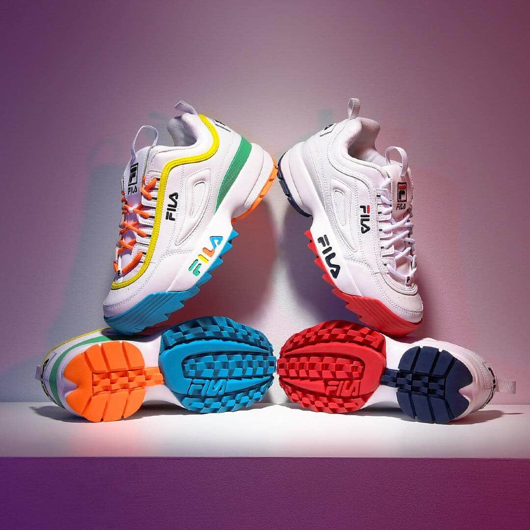 zumiezさんのインスタグラム写真 - (zumiezInstagram)「Get the @FilaUSA Disruptor 2 multicolor or the Premium White, Red, & Blue in @Zumiez stores now. What’s your color?」4月22日 10時11分 - zumiez