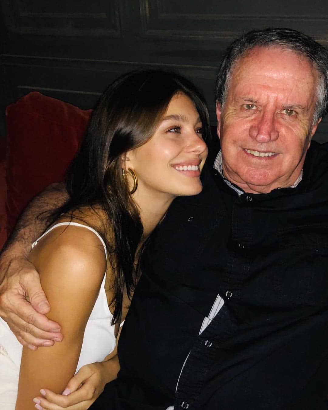 カミ・モローネさんのインスタグラム写真 - (カミ・モローネInstagram)「Como te amo abuelito Mio」4月22日 11時02分 - camilamorrone