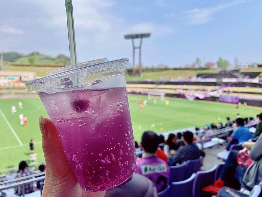 岩本恵美加さんのインスタグラム写真 - (岩本恵美加Instagram)「❁.*･ﾟ * 日曜は天皇杯の県予選準決勝を ゆきのさんと観に行ってきた☺️ ㅤㅤ アスルクラロ沼津 5-0 藤枝市役所 HondaFC 0-0(PK 5-4) 藤枝MYFC ㅤㅤ 詳細はTwitterに書いたからこっちは省略。笑 ㅤㅤ #天皇杯 #サッカー #静岡県 #アスルクラロ沼津 #藤枝市役所 #藤枝市役所サッカー部 #HondaFC #藤枝MYFC #MYFC #藤枝 #藤枝総合運動公園 #藤枝総合運動公園サッカー場 #サッカー観戦 #ユニフォーム #ユニフォーム女子 #jリーグ #jleague #soccer #sports #instasoccer #follow」4月22日 11時17分 - emk_iwmt