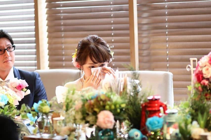 フォーチュン イン ザ テラス ≪新潟県新潟市：結婚式場≫さんのインスタグラム写真 - (フォーチュン イン ザ テラス ≪新潟県新潟市：結婚式場≫Instagram)「. . 大切なご友人様からのスピーチ🎤 . . 普段はふざけあったりしていても こんなこと思ってくれてたんだなと、感じさせてくれるシーンです。 . . #新潟 #新潟市 #フォーチュンインザテラス  #フォーチュン #fortuneintheterrace #結婚式 #結婚式場 #ウエディング #結婚式 #結婚式準備 #ウエディングレポ #プレ花嫁 #卒花嫁 #新潟花嫁 #全国のプレ花嫁さんつながりたい  #wedding #weddingday #realwedding #weddingphotography  #2019春婚 #2019夏婚 #2019秋婚 #2019冬婚  #写真 #集合写真 #photo #fortune花嫁 #フォーチュン花嫁 #ふたりの未来を探す旅」4月22日 11時43分 - fortune_wedding