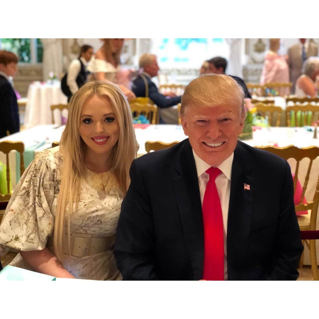 ティファニー・トランプさんのインスタグラム写真 - (ティファニー・トランプInstagram)「Happy Easter ♡🐰♥︎ #easter @realdonaldtrump」4月22日 12時09分 - tiffanytrump