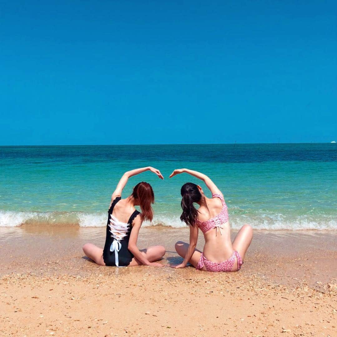 熊谷江里子さんのインスタグラム写真 - (熊谷江里子Instagram)「姉と📸💗 #summer#sea」4月22日 12時07分 - eriko___kumagai