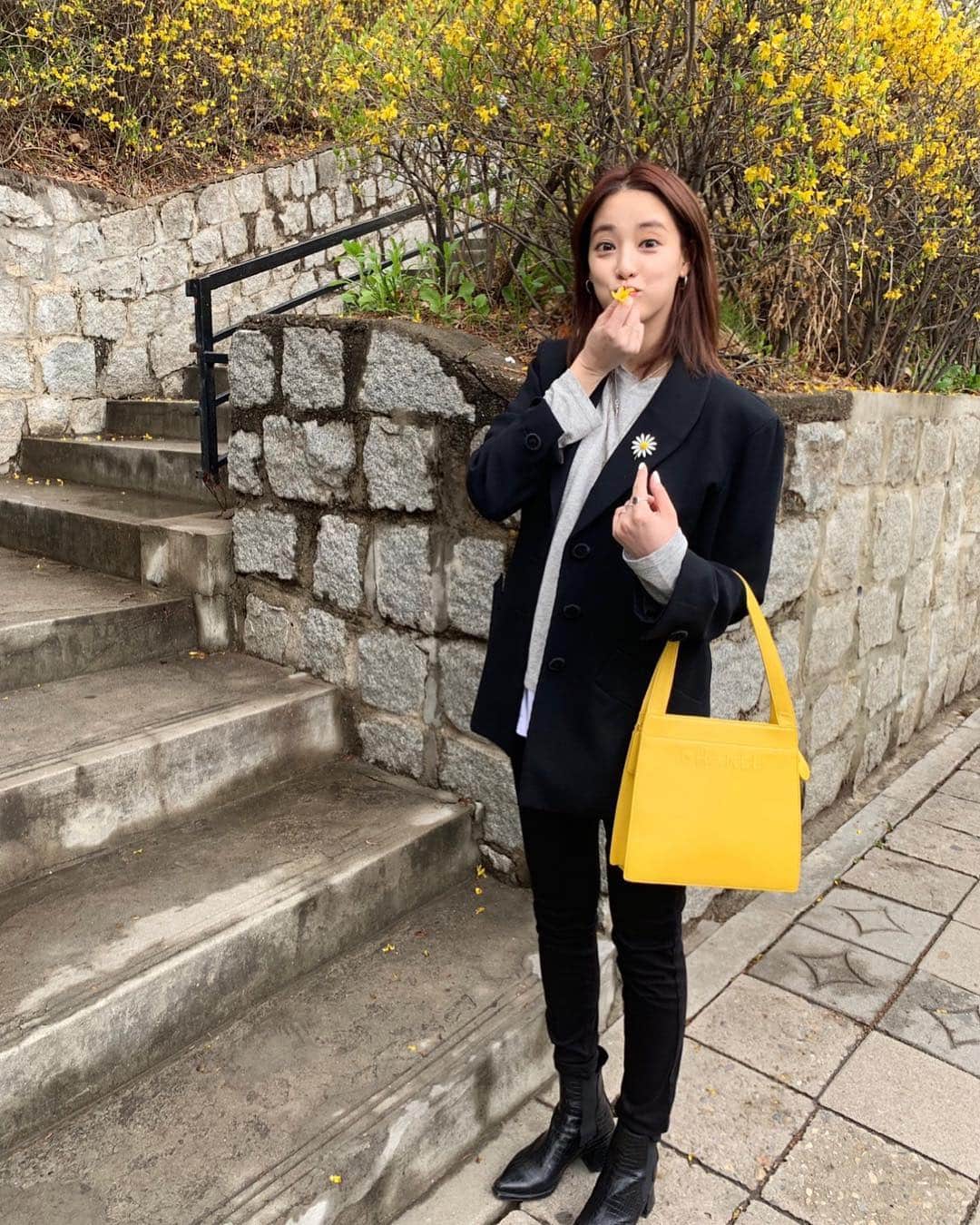 ジュヨン さんのインスタグラム写真 - (ジュヨン Instagram)「봄은 참 예뻐 🌼」4月22日 13時03分 - jupppal