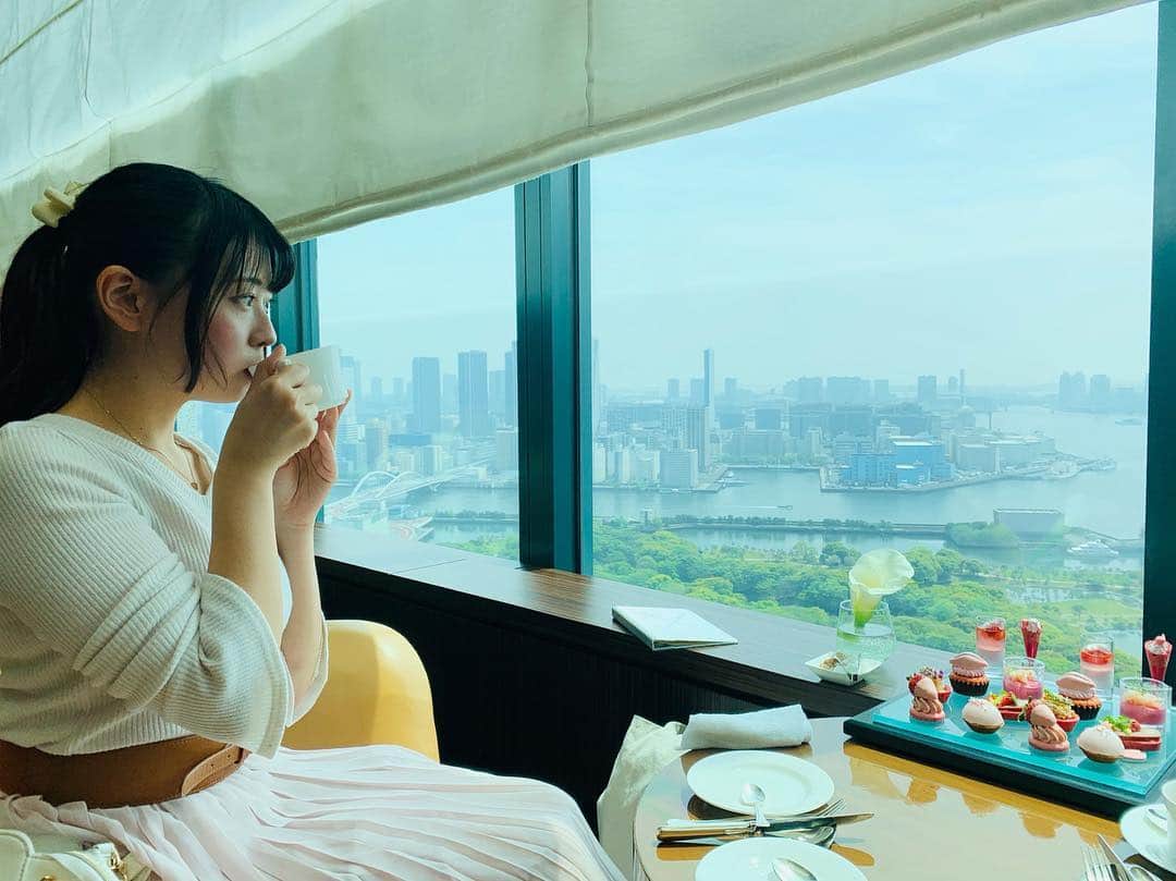 さとう愛理のインスタグラム：「違うこういうことか  #アフタヌーンティー」