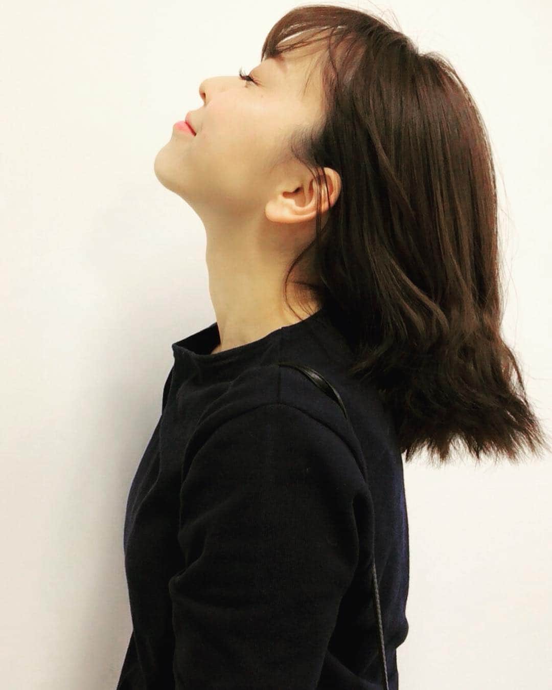 杜このみのインスタグラム：「ヘアセットを取って髪ふぁっさあ〜 ってやった瞬間。笑 #実は #最近さらに髪を切りました。」
