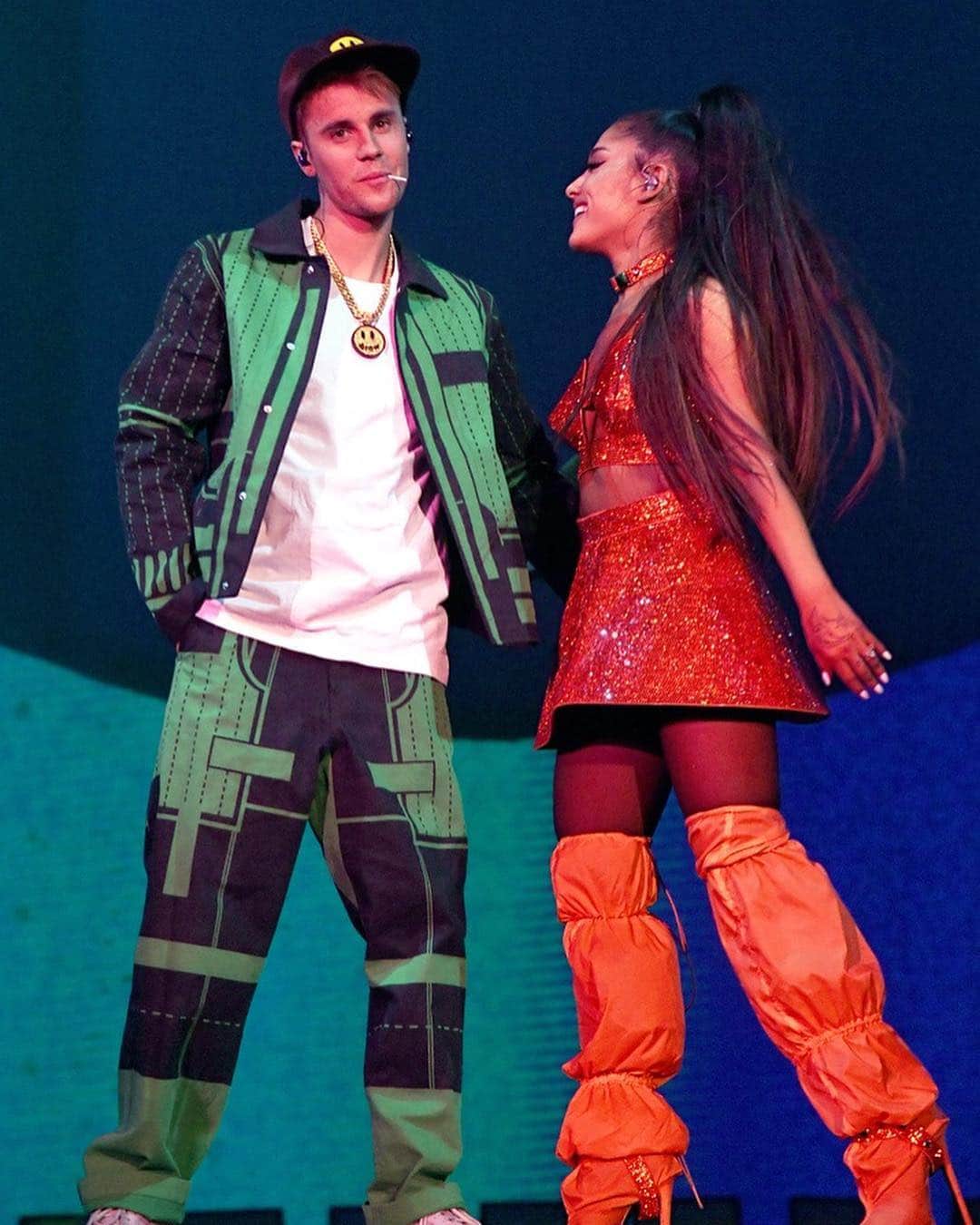 MTVさんのインスタグラム写真 - (MTVInstagram)「MY HEART IS FULL ❤️ #ArianaGrande #JustinBieber #Coachella」4月23日 0時01分 - mtv