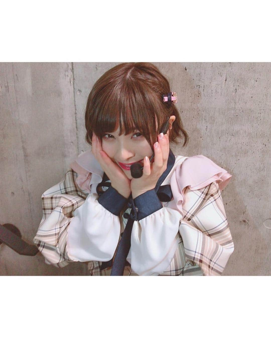 川原美咲さんのインスタグラム写真 - (川原美咲Instagram)「美咲の中で、、 47の素敵な街へのセンターは永遠にいくみんで、いつもみんなを引っ張ってまとめてくれたのもいくみん。  夢へのルートのセンターはもちろん永遠にななみちゃんだし、メンバーをいつも助けて支えてくれたのもななみちゃん。  しおりんの笑顔と可愛い行動にメンバーみんなが癒やされて、  ゆりちゃんの明るさと純粋さにメンバーみんなが元気をもらいすぎくらいもらいました、そして  こっさんの面白い話とかツッコミとかたまに天然で可愛いところに、メンバーみんなが笑顔になりました♡  大好きな5人の卒業を応援します、 と共に、これからのチーム8も一緒に応援してくださると嬉しいです、」4月22日 22時53分 - misaki_888_sagasaikou