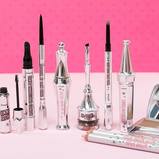 Benefit Cosmetics UKさんのインスタグラム写真 - (Benefit Cosmetics UKInstagram)「Comment below if you spot YOUR go-to brow product! 😍#benefit #benefitbrows #gimmebrow . . . 📷 Image Description: Benefit brow products over a pink background」4月22日 23時00分 - benefitcosmeticsuk