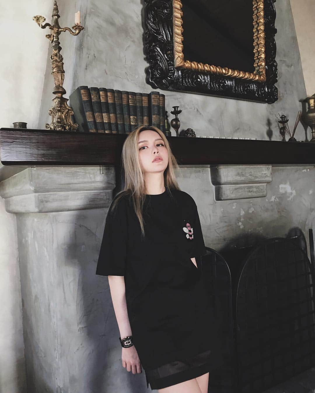 Grace Chowのインスタグラム：「今天全世界都在給我看Bieber在Coachella😭 想回LA⋯」