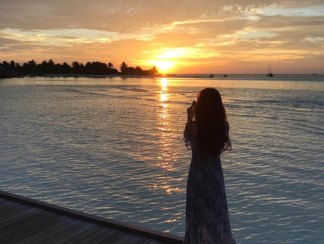 関根理紗さんのインスタグラム写真 - (関根理紗Instagram)「Sunset.  #maldives #sunset #朝日より夕日派 #毎日違って毎日いい」4月22日 23時16分 - sekine.risa