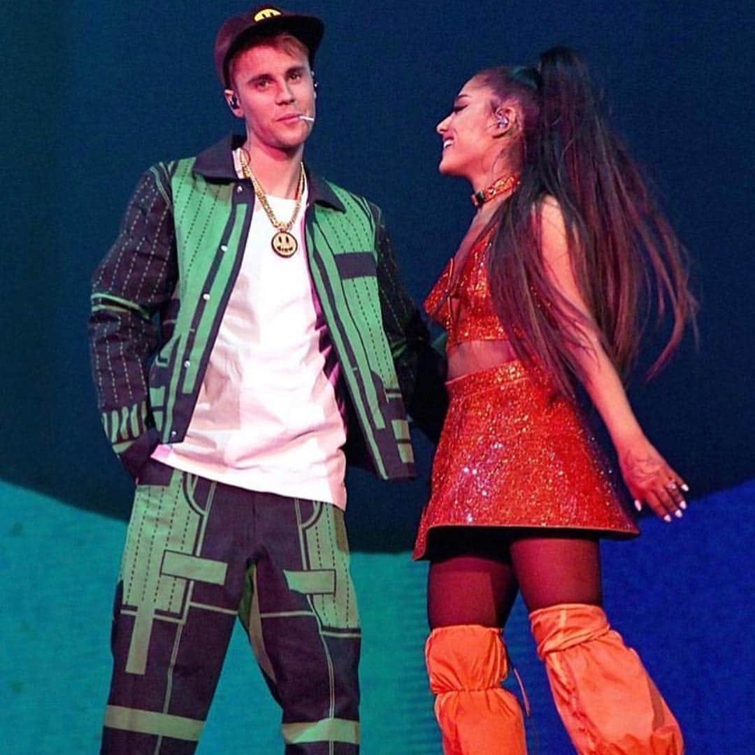 ASCAPさんのインスタグラム写真 - (ASCAPInstagram)「“Album coming soon” #justinbieber hits the stage for the first time in two years as a surprise guest during #arianagrande’s set at #Coachella 🌴 #Arichella」4月22日 23時31分 - ascap