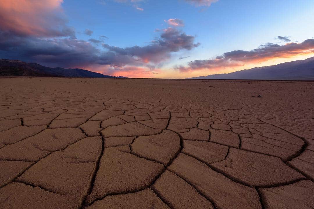 NikonUSAさんのインスタグラム写真 - (NikonUSAInstagram)「From oceans to mountains and forests to deserts, we're stopping to appreciate our whole planet on #EarthDay. Swipe through to visit some of our favorite corners of the globe 🌎. #earthday2019」4月22日 23時29分 - nikonusa