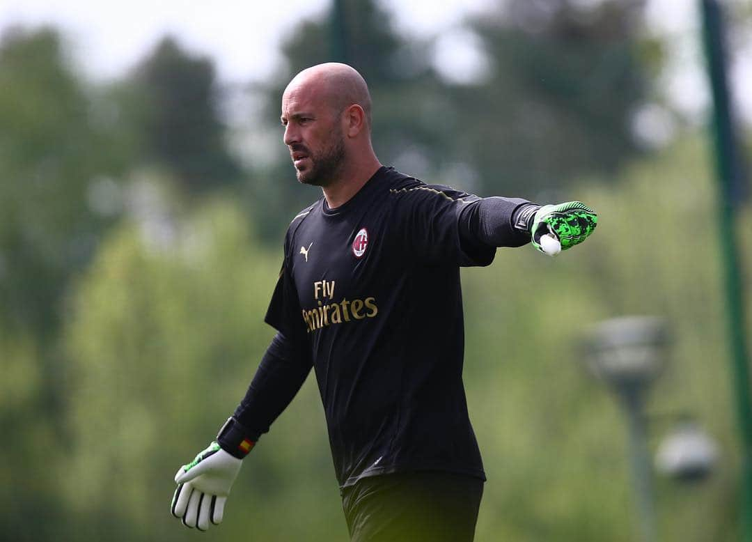 ACミランさんのインスタグラム写真 - (ACミランInstagram)「The Rossoneri continue their preparations ahead of Wednesday's decisive #CoppaItalia showdown v Lazio 🏃‍♂ Pasquetta di lavoro a Milanello, per preparare al meglio la semifinale di Coppa Italia 🏃‍♂ #MilanLazio #ForzaMilan」4月22日 23時39分 - acmilan