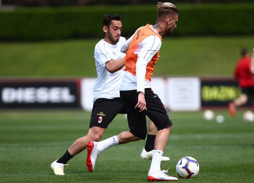 ACミランさんのインスタグラム写真 - (ACミランInstagram)「The Rossoneri continue their preparations ahead of Wednesday's decisive #CoppaItalia showdown v Lazio 🏃‍♂ Pasquetta di lavoro a Milanello, per preparare al meglio la semifinale di Coppa Italia 🏃‍♂ #MilanLazio #ForzaMilan」4月22日 23時39分 - acmilan