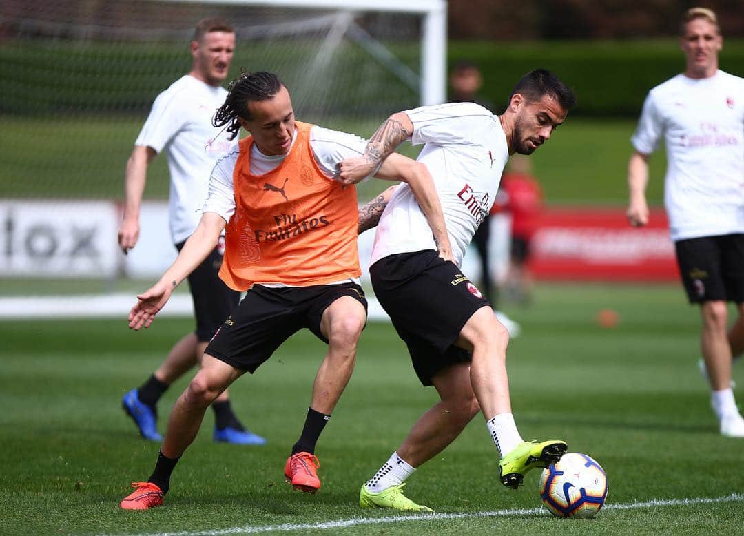 ACミランさんのインスタグラム写真 - (ACミランInstagram)「The Rossoneri continue their preparations ahead of Wednesday's decisive #CoppaItalia showdown v Lazio 🏃‍♂ Pasquetta di lavoro a Milanello, per preparare al meglio la semifinale di Coppa Italia 🏃‍♂ #MilanLazio #ForzaMilan」4月22日 23時39分 - acmilan