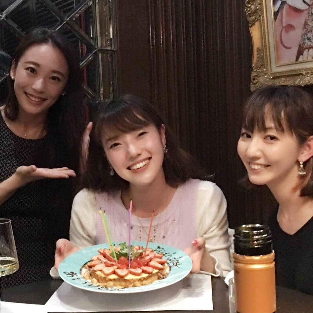 愛水せれ奈さんのインスタグラム写真 - (愛水せれ奈Instagram)「#お誕生日 🎂 #happybirthday 🎂 #お祝い 🥂 #プレゼント 🎁 #感謝 ✨ #ありがとう ❤️ #同期 #91期 #月組 #咲希あかね さん(美歩) #花組 #彩咲めい さん(あやちゃん)」4月22日 23時49分 - airi.aaari.aimi