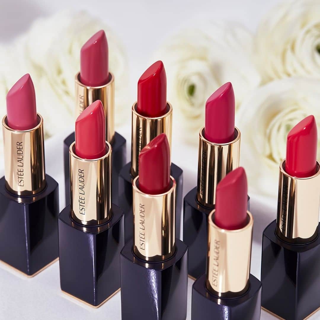 エスティローダーさんのインスタグラム写真 - (エスティローダーInstagram)「Know your mom's favorite #lipstick shades as well as your own? This #MothersDay, surprise her with her go-to shades of #LipstickEnvy! Custom online engraving makes it easy to add a personalized touch (link in bio). 💄  #PureColorEnvy #LipsToEnvy」4月22日 23時43分 - esteelauder