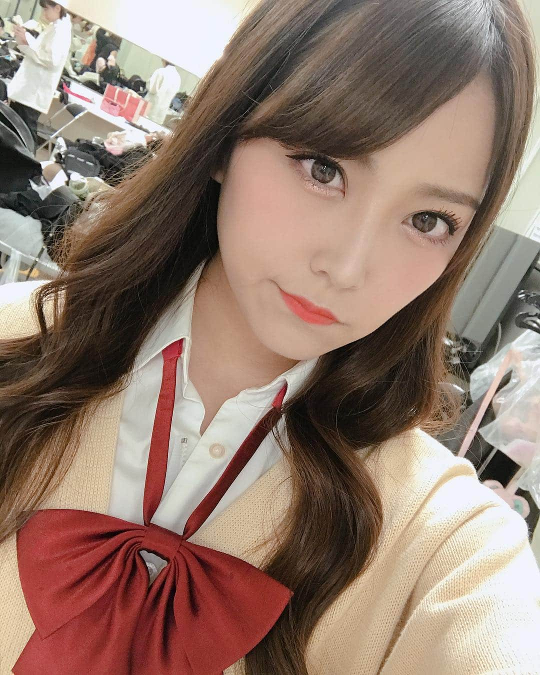 白間美瑠さんのインスタグラム写真 - (白間美瑠Instagram)「#mら 女子高生、、制服ありがとう🥺」4月22日 23時45分 - shiro36run