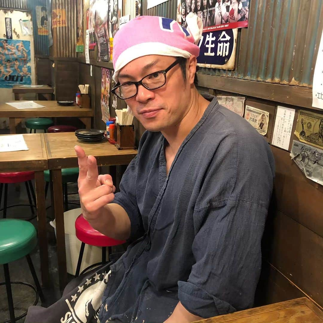 高木三四郎さんのインスタグラム写真 - (高木三四郎Instagram)「ツイッターではモザイクかけたけどインスタではそのまま載せちゃう(笑)。今日はエビスコで取り入れるかもしれない新食材の試食！どれも美味しくて、どれを新メニューにするか迷っちゃう！！！そのうちメニュー化すると思うのでご期待ください！ #ddtpro #新宿 #歌舞伎町 #エビスコ酒場 #新食材 #試食 #KUDO」4月22日 23時56分 - t346fire