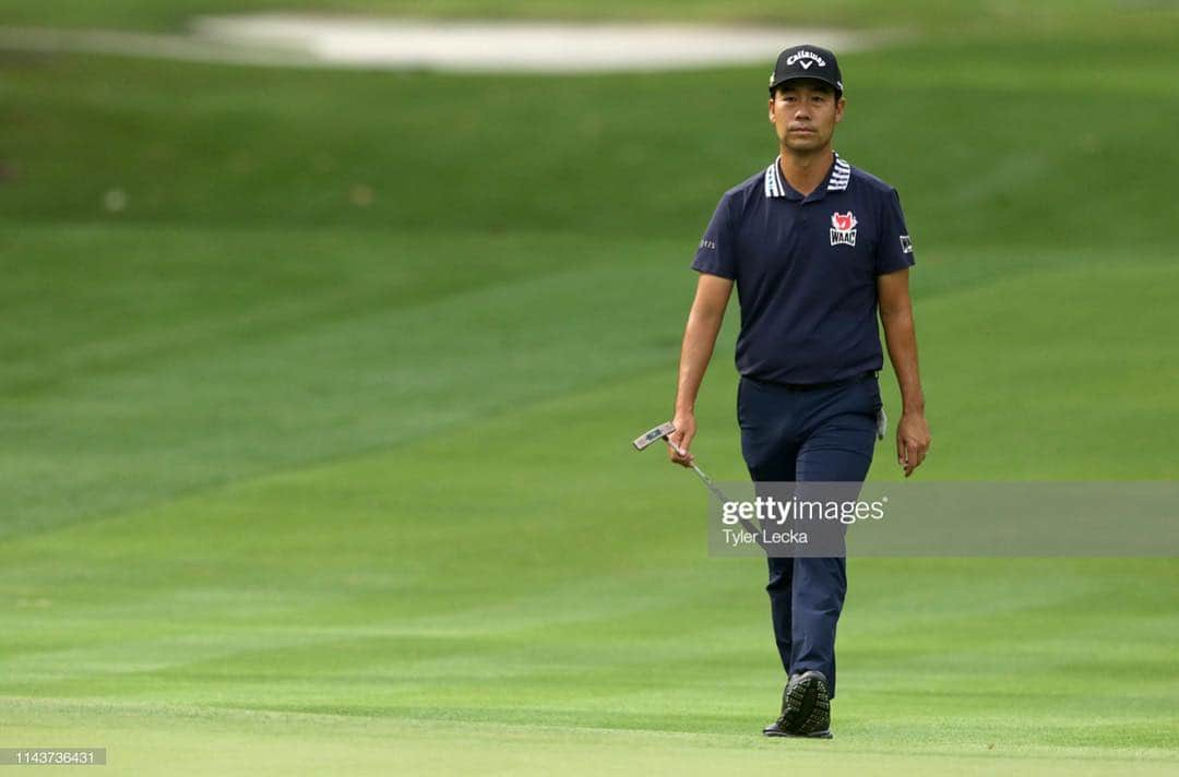 ケビン・ナさんのインスタグラム写真 - (ケビン・ナInstagram)「always nice walking up to the green with a putter in your hand. good week @rbcheritage T10」4月22日 23時53分 - kevinna915