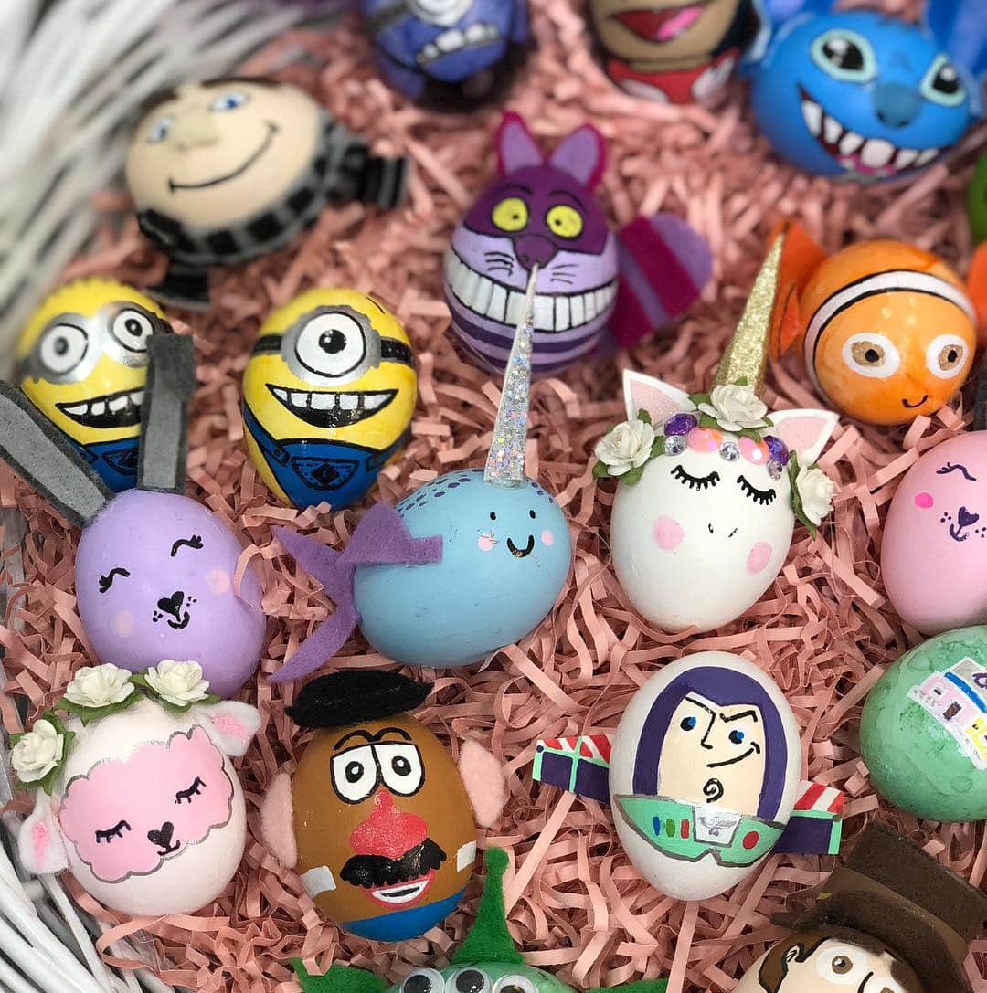 ミランダ・コスグローヴさんのインスタグラム写真 - (ミランダ・コスグローヴInstagram)「Hope everyone had an amazing Easter! 🐰🥚🐥Here are my annual Easter Eggs. See if you can figure out which characters they are!」4月22日 15時18分 - mirandacosgrove