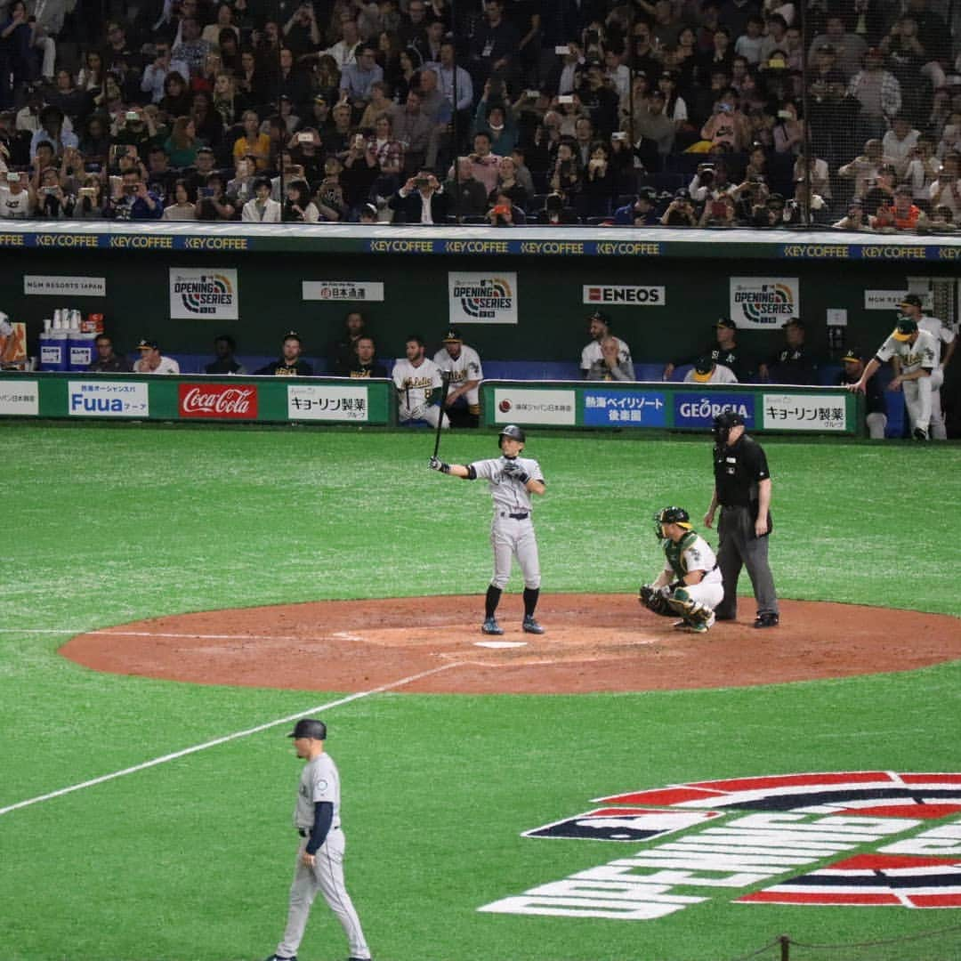 冨永裕輔さんのインスタグラム写真 - (冨永裕輔Instagram)「イチロー選手の引退試合を生で観ることができました⚾ メジャーリーグの試合を観るという夢も同時に叶った日でした✨ #イチロー選手 #引退 #東京ドーム #マリナーズ #アスレチックス  #mlb #ichiro #baseball #mariners #seattle #usa #japan #tokyo」4月22日 16時12分 - yusuketominaga_official