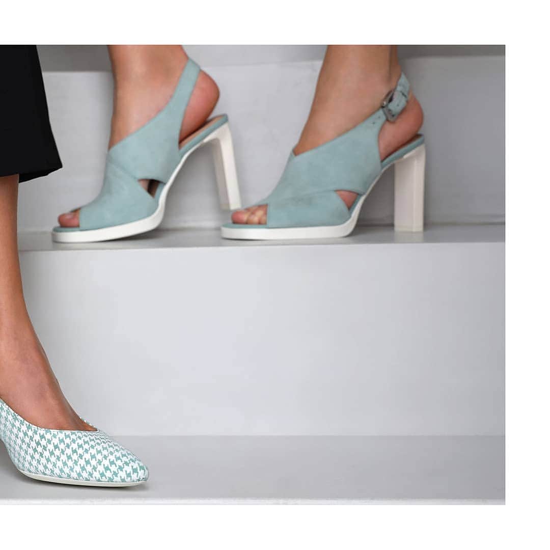 のインスタグラム：「PERFECT PIED-DE-POULES: Have you got your #ceremony sandals yet Elegance is the word for this incoming season, with #pastel hues and pied-de-poule prints to punctuate your #outfit: discover our two-tone azure and white sandals that easily transcend from day to night.」
