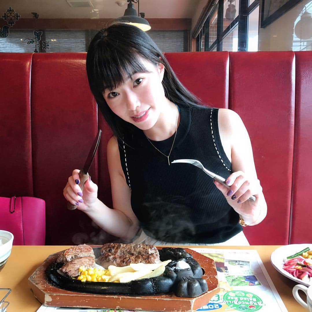 小田飛鳥さんのインスタグラム写真 - (小田飛鳥Instagram)「本日はラムタラさんの店長会議で新商品のプレゼンをさせて頂いた後、ブロンコビリー…大好きなんだ… #ラムタラ さん #ブロンコビリー #肉食女子」4月22日 16時33分 - asuka_oda_0320