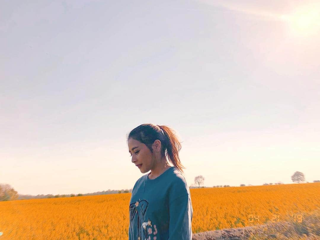 Prilly Latuconsinaさんのインスタグラム写真 - (Prilly LatuconsinaInstagram)「The most important thing is to enjoy your life, to be happy, it’s all that matters.」4月22日 16時37分 - prillylatuconsina96