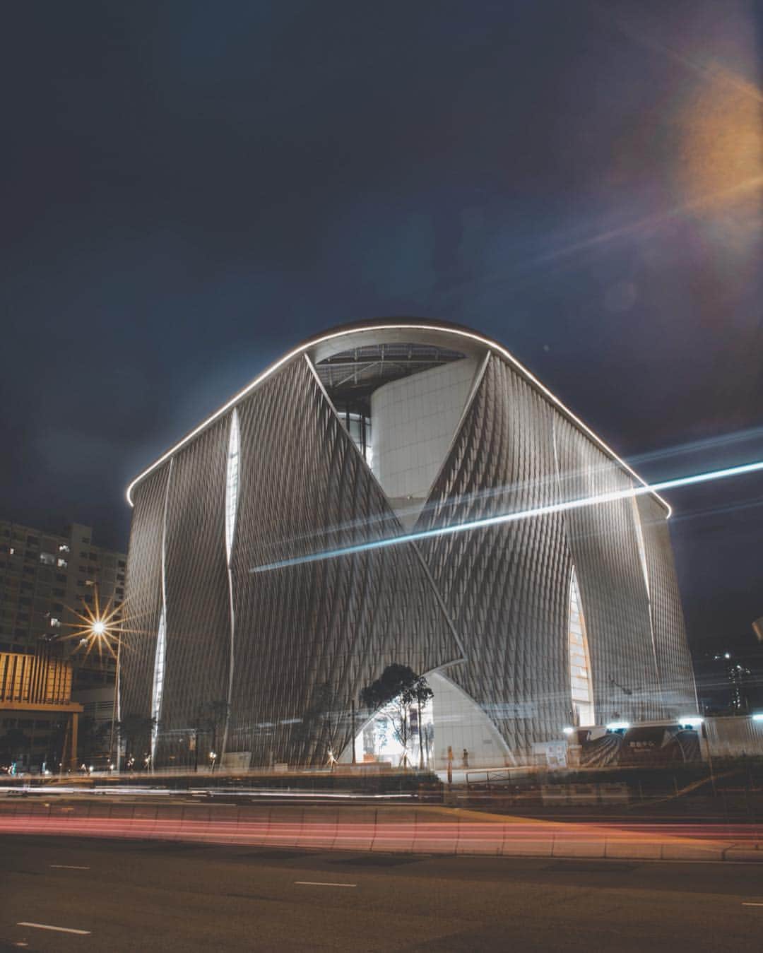 s ᴇ  ɴ ᴋ ᴄのインスタグラム：「Day and night at #xiqucentre #seanalogue」