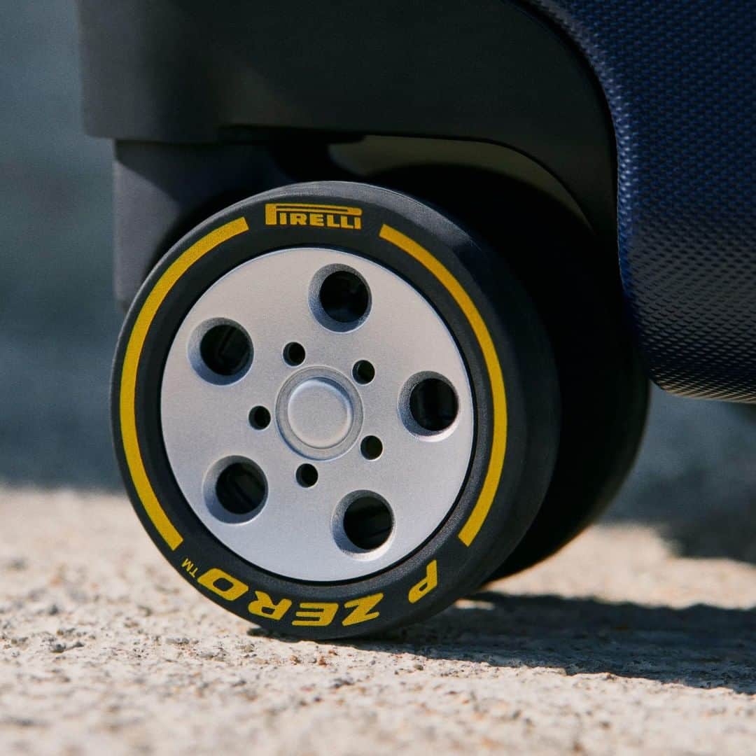 モンブランさんのインスタグラム写真 - (モンブランInstagram)「Need for speed. . With its smooth-running wheels, now updated with the famous color codes of @pirelli competition tires, the new #MY4810 trolley's design embodies the spirit of seamless performance and enhanced mobility. . #MontblancxPirelli Link in bio」4月22日 17時15分 - montblanc