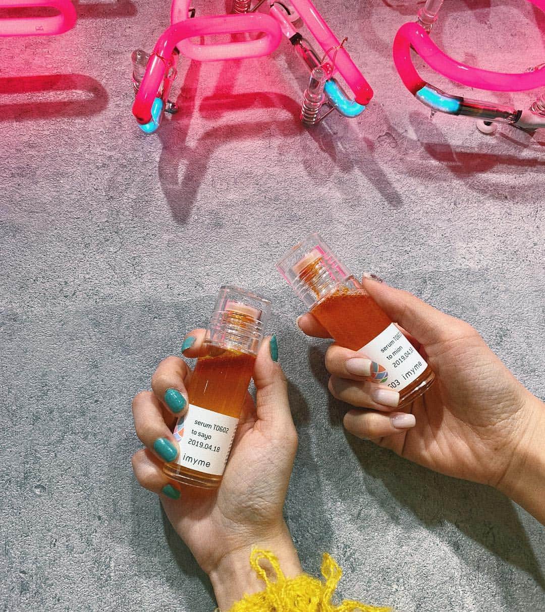 sayocoのインスタグラム：「my serum作ってもらったよ🚰💗 with @mionpu 👄 ・ #imyme #化粧水」