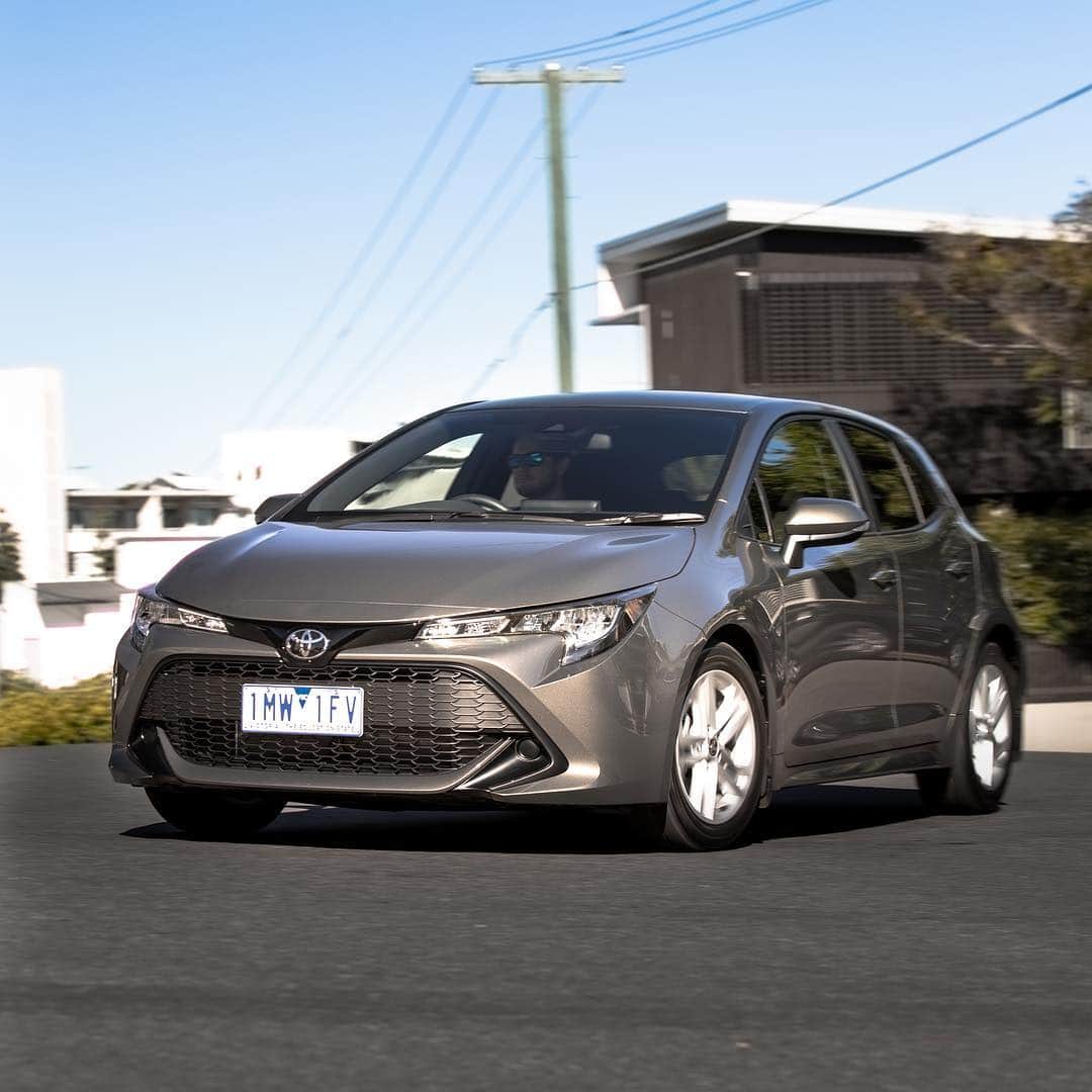 Toyota Australiaさんのインスタグラム写真 - (Toyota AustraliaInstagram)「Exemplary handling #CorollaHatch #ForTheBold」4月22日 17時26分 - toyota_aus