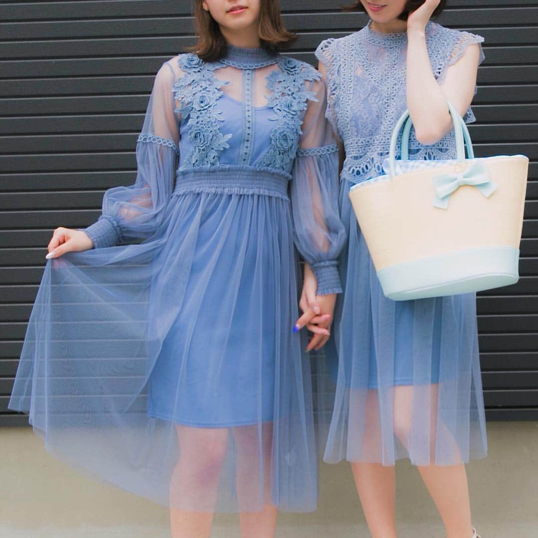 SuperGroupiesのインスタグラム：「🌈#アイドリッシュセブン かごバッグがペアで当たる🌈スパグルプレゼントキャンペーン開催💕⠀⠀⠀⠀⠀ もうすぐゴールデンウィークですね！ ⠀⠀⠀⠀⠀ 当店ではゴールデンウィーク期間中、 「アイドリッシュセブン」とコラボした 可愛いかごバッグ7種をお友達とあなた、 二人にプレゼント🎁するキャンペーンを開催します🙌🏻 ⠀⠀⠀⠀⠀ 下記の詳細をチェックして、 お友達と一緒にバッグを当てよう💓 ﻿ ⠀⠀⠀⠀⠀ ⠀⠀⠀⠀⠀ 応募条件を満たした方の中から抽選で、﻿ 合計14名様（7組）に以下のアイテムをプレゼント🎉﻿ ＝＝＝＝＝＝＝＝＝＝＝＝＝＝＝＝＝＝＝＝＝＝＝﻿ 🎁プレゼント商品🎁﻿ ①和泉一織モデル かごバッグ ②二階堂大和モデル かごバッグ ③和泉三月モデル かごバッグ ④四葉環モデル かごバッグ ⑤逢坂壮五モデル かごバッグ ⑥六弥ナギモデル かごバッグ ⑦七瀬陸モデル かごバッグ 📍それぞれ1組様に2個ずつプレゼントします。 ＝＝＝＝＝＝＝＝＝＝＝＝＝＝＝＝＝＝＝＝＝＝＝﻿ ⠀⠀⠀⠀⠀ この投稿は「④四葉環モデル かごバッグ」が 1組様に当たる応募用投稿です。 ⠀⠀⠀⠀⠀ 他モデルに応募したい方は 今後の投稿をお待ちください♪ ⠀⠀⠀⠀⠀ もちろん、複数のプレゼントに応募しても大丈夫です🙆‍♀️ ⠀⠀⠀⠀⠀ 🎁キャンペーン期間🎁 4/19（金）〜5/6（火） ⠀⠀⠀⠀⠀ ⠀⠀⠀⠀⠀ 🎁応募方法🎁 カンタン2ステップで応募できます！ ─────────────────────﻿ 1️⃣SuperGroupies 公式アカウント（ @supergroupies ）をフォロー﻿ 2️⃣この投稿のコメント欄に、一緒に「四葉環モデル / かごバッグ」をゲットしたい友達(インスタグラムのアカウント)を1人タグ付け﻿ ─────────────────────﻿ 📍1コメントを1エントリーとさせて頂きますので、お互いタグ付けし合うとさらに当選率がアップ！ 📍お一人で違うお友達をたくさんタグ付けするのもOKです！ 📍タグ付けするお友達が当店のアカウントをフォローする必要はございません。 ⠀⠀⠀⠀⠀ ⠀⠀⠀⠀⠀ これからの季節はもちろん  #ナナライ でも大活躍しそうなかごバッグ🌈 お友達とおそろしてお出かけしてみませんか👭✨ ⠀⠀⠀⠀⠀ この写真のぴかちゃんとへいりんみたいに おそろコーデで夏のイベントを楽しむのもおすすめです😉 ⠀⠀⠀⠀⠀ 応募期間は5月6日（月・祝）まで！﻿ ⠀⠀⠀⠀⠀ たくさんのご応募お待ちしております👏﻿ ⠀⠀⠀⠀⠀ ⠀⠀⠀⠀⠀ ご質問等ございましたらコメント欄にて承ります🎀﻿ ⠀⠀⠀⠀⠀ ⠀⠀⠀⠀⠀ 【注意事項】 📍当選者には5月31日(金)までに当店のアカウントからDMをお送りします。尚、当選連絡は代表者（コメントした方）のみになります。 📍プレゼントの発送は代表者とお友達、まとめての発送もしくは別々の発送がお選びいただけます。 📍当選商品の発送は日本国内に限らせていただきます。﻿ 📍当選した方はこちらのアカウント・ライブ配信にて紹介させていただく場合がございますので、予めご了承ください。﻿ ⠀⠀⠀⠀⠀ ⠀⠀⠀⠀⠀ #supergroupies #anime #japaneseanime #スーパーグルーピーズ #アニメ #アニメコラボ #コラボグッズ #ファッションにアニメを #アニメグッズ #アイナナ #idolish7 #i7 #プレゼントキャンペーン #四葉環 #tamakiyotsuba #かごバッグ #かごバッグコーデ #ブルーコーデ #双子コーデ #おそろコーデ #リンクコーデ #twinlook #트윈룩 #시밀러룩」