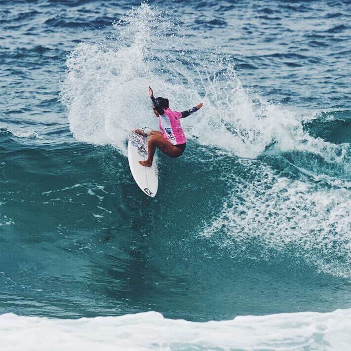 脇田紗良さんのインスタグラム写真 - (脇田紗良Instagram)「Can’t wait to surf in a jersey soon💘#pink #volcomjapan @volcomjapan」4月22日 18時01分 - sara_wakita1010
