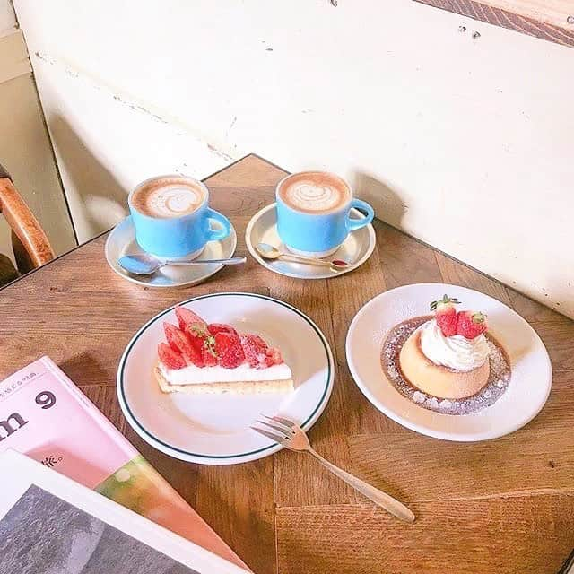 KIREIMOさんのインスタグラム写真 - (KIREIMOInstagram)「. 今日は気になっていたカフェで女子会🍰 コーヒーカップが水色でかわいい💘  repost from @kanasanpo_1106  #KIREIMO #キレイモ #脱毛 #全身脱毛 #脱毛サロン  #美容 #美容情報 #美容部 #肌ケア #メイク #コスメ #スキンケア #ボディケア  #スイーツ巡り #スイーツ好き #スイーツ部 #カフェ好き #カフェ活 #カフェ巡り #カフェ散歩 #可愛いスイーツ  #いちごスイーツ #置き画 #可愛いものが好き #インスタ探検隊 #プリン好き #いちごタルト #お洒落カフェ #女子力向上委員会」4月22日 18時05分 - kireimo_official